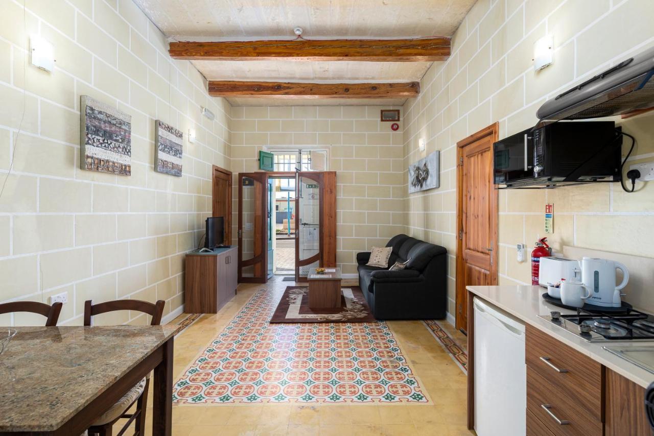 Quayside Apartments Marsaxlokk Εξωτερικό φωτογραφία