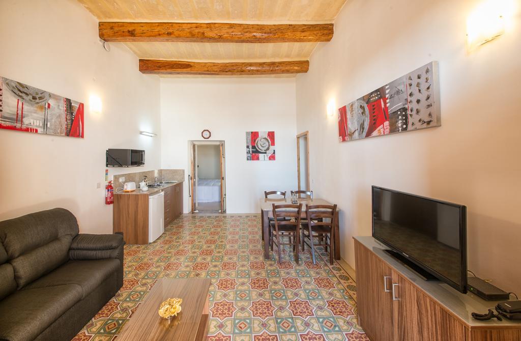 Quayside Apartments Marsaxlokk Δωμάτιο φωτογραφία